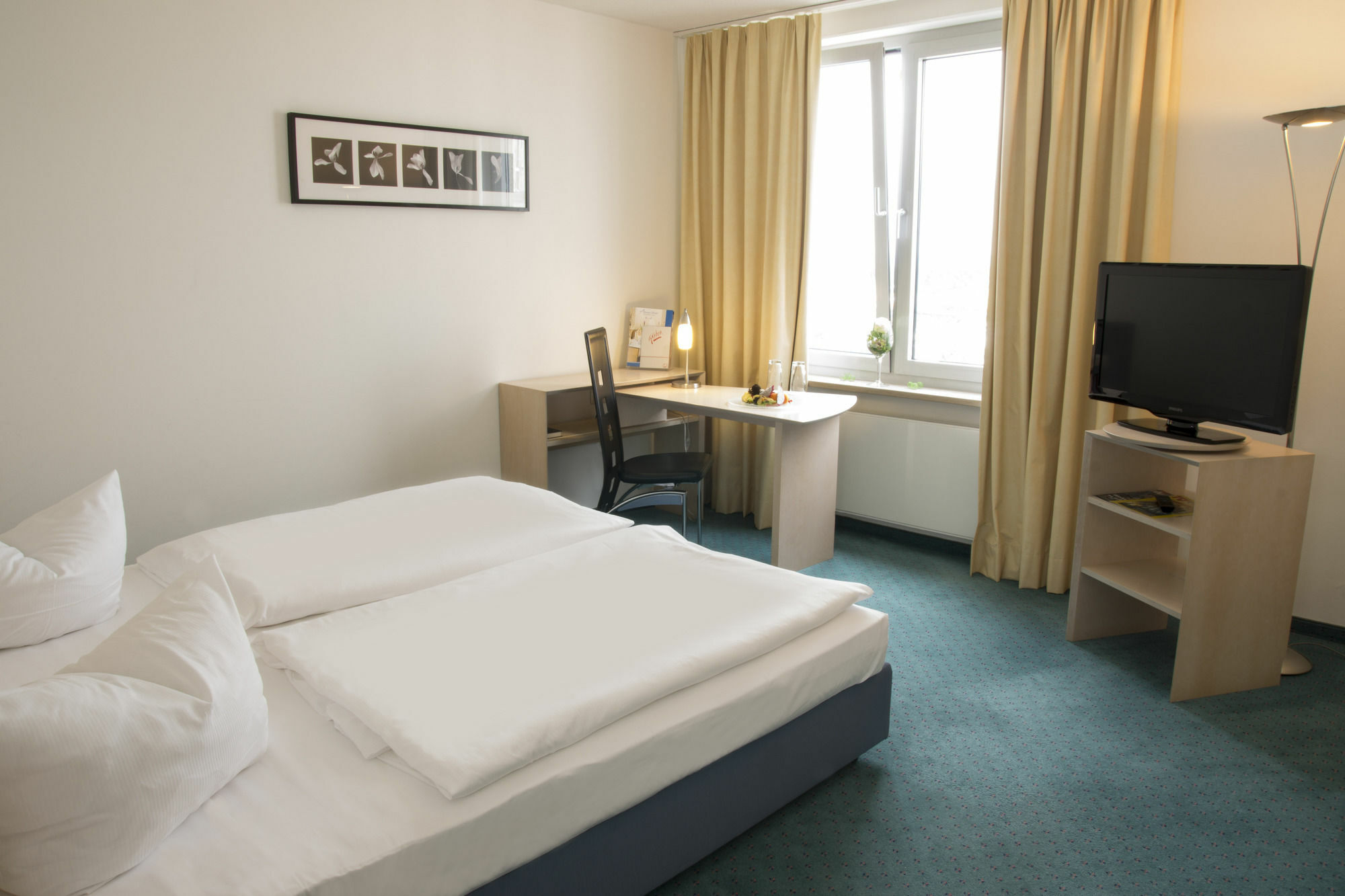 Atlanta Hotel Leipzig Гросспёзна Экстерьер фото